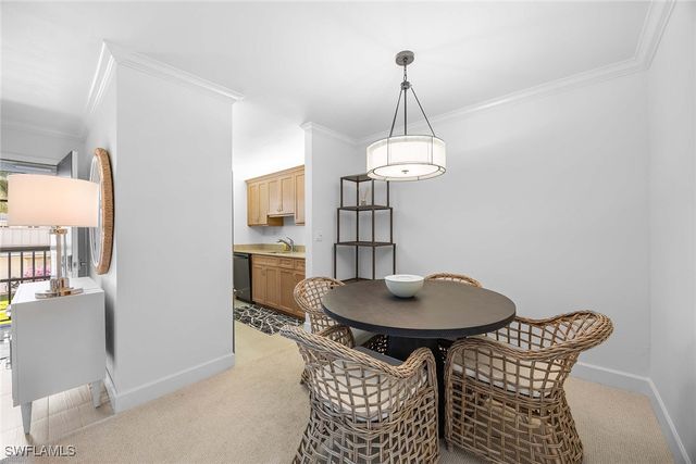 766 Central AVE 204, Naples, FL 34102