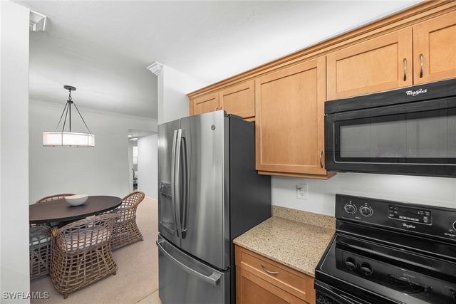 766 Central AVE 204, Naples, FL 34102