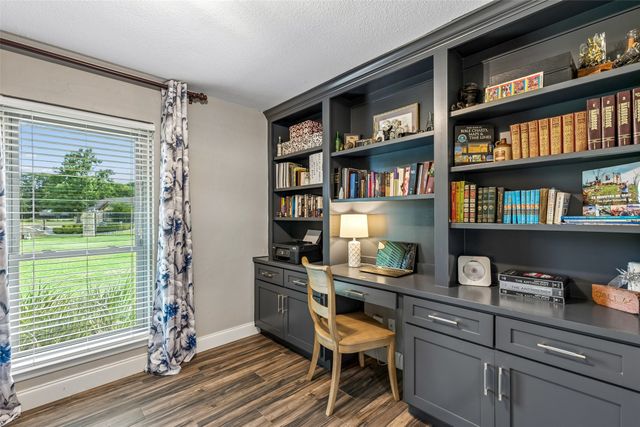 2705 N Quail Run Court, Southlake, TX 76092