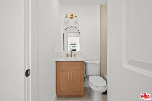 6419 Bonsallo Avenue, Los Angeles, CA 90044