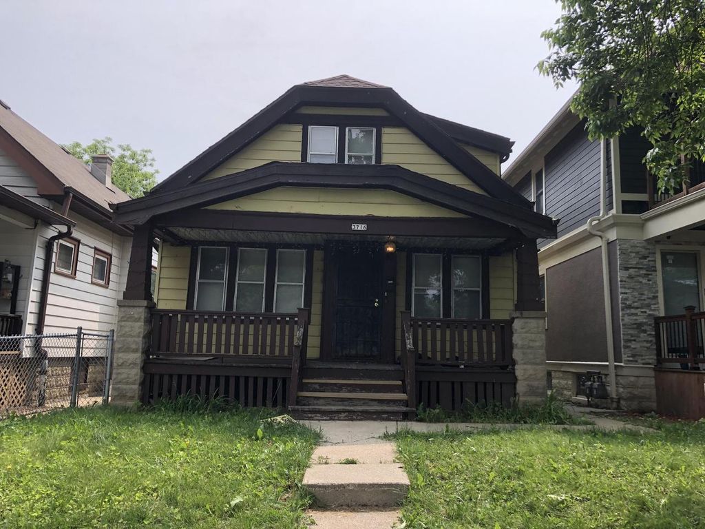 3716 N Dr William Finlayson STREET, Milwaukee, WI 53212