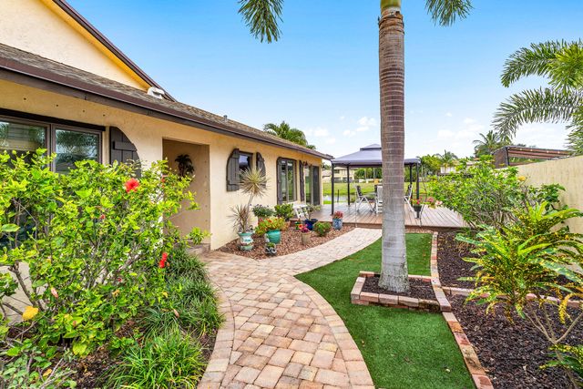 419 SW 28th Avenue, Delray Beach, FL 33445