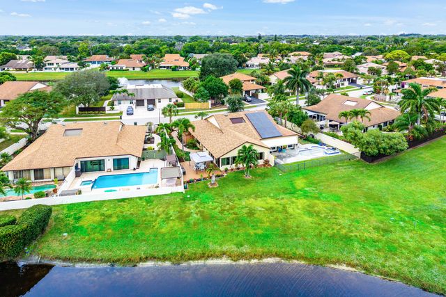 419 SW 28th Avenue, Delray Beach, FL 33445