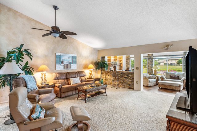 419 SW 28th Avenue, Delray Beach, FL 33445