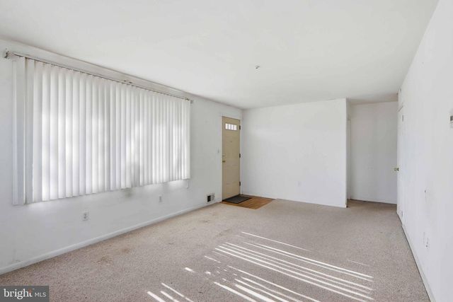 812 CEDAR BRANCH DR, Glen Burnie, MD 21061