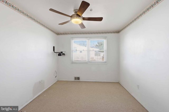 812 CEDAR BRANCH DR, Glen Burnie, MD 21061