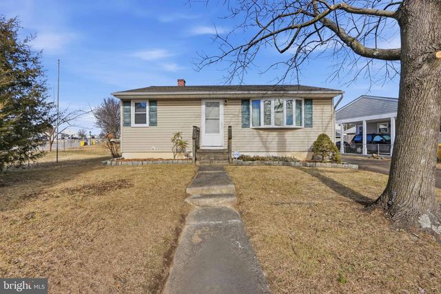 812 CEDAR BRANCH DR, Glen Burnie, MD 21061