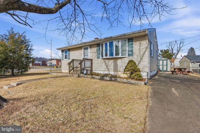 812 CEDAR BRANCH DR, Glen Burnie, MD 21061