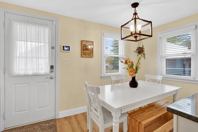 106 Maebeth St, Springfield, MA 01119
