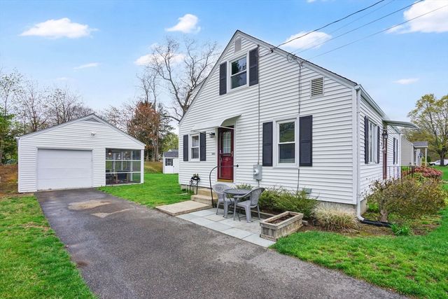 106 Maebeth St, Springfield, MA 01119
