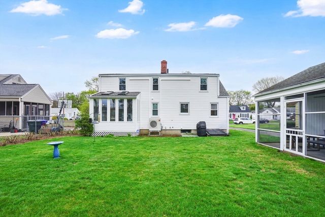 106 Maebeth St, Springfield, MA 01119