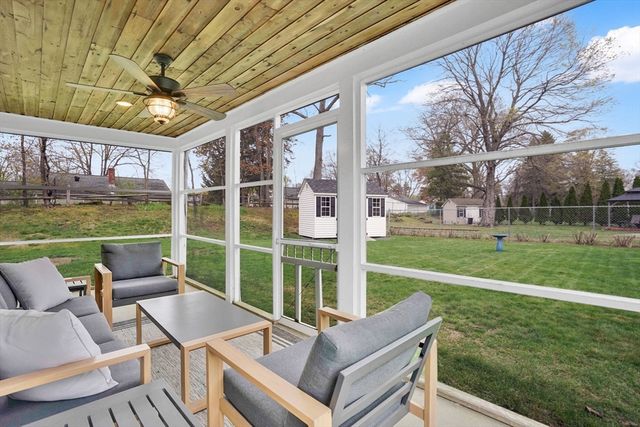 106 Maebeth St, Springfield, MA 01119