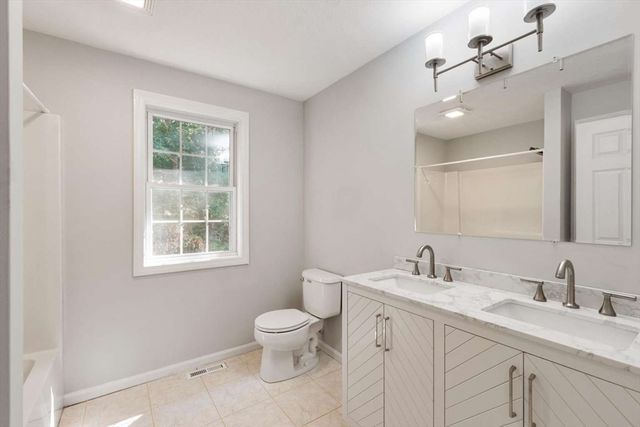 15 Marks Way, Maynard, MA 01754