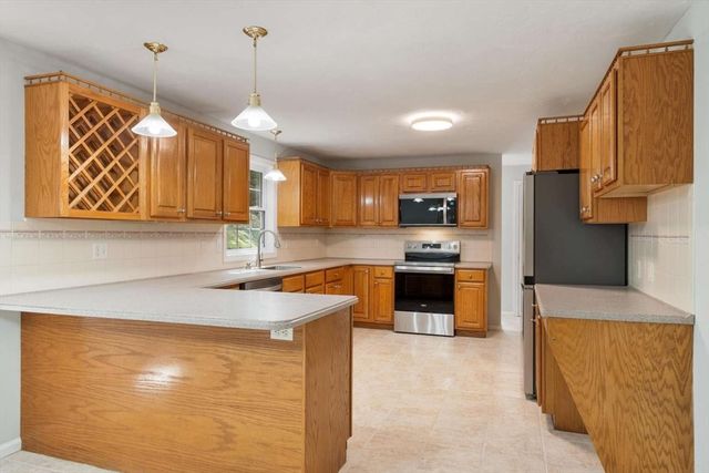 15 Marks Way, Maynard, MA 01754