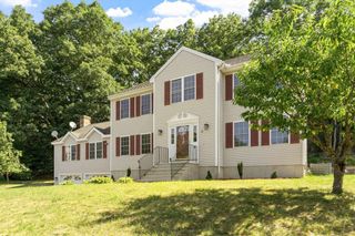 15 Marks Way, Maynard, MA 01754