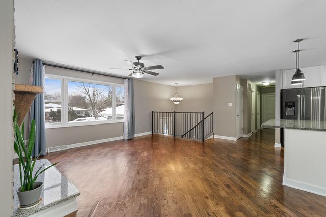 24240 S Burr Road, Channahon, IL 60410