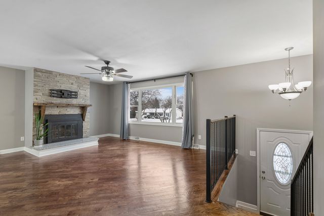 24240 S Burr Road, Channahon, IL 60410