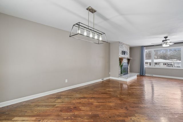 24240 S Burr Road, Channahon, IL 60410