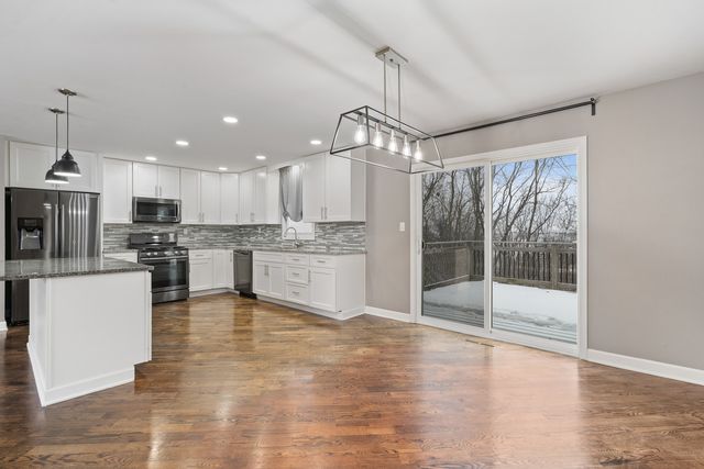 24240 S Burr Road, Channahon, IL 60410