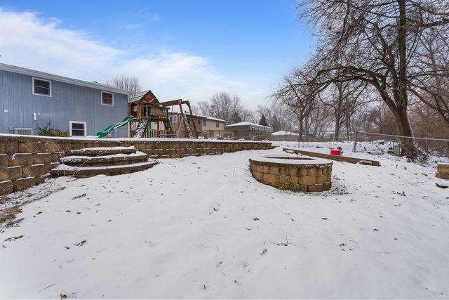 24240 S Burr Road, Channahon, IL 60410