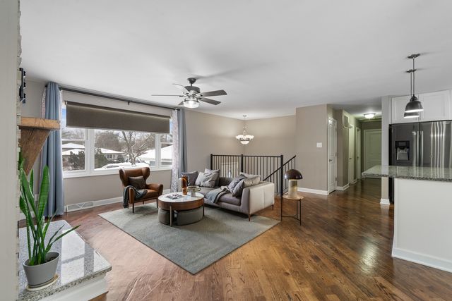 24240 S Burr Road, Channahon, IL 60410