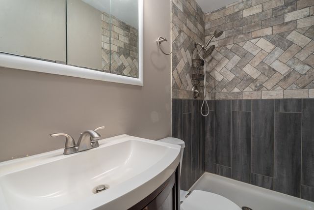 24240 S Burr Road, Channahon, IL 60410