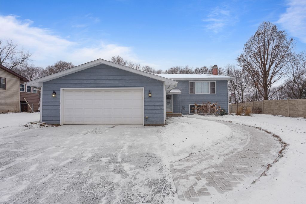 24240 S Burr Road, Channahon, IL 60410