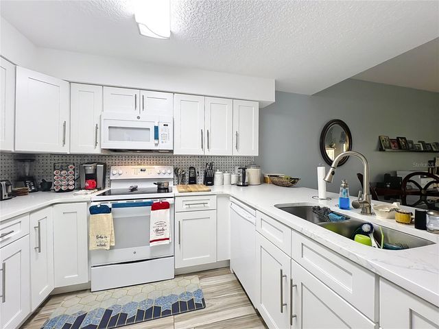 676 SANDY NECK LANE 101, Altamonte Springs, FL 32714