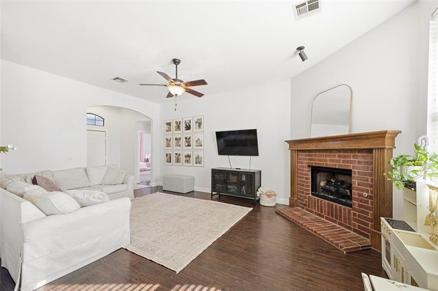 140 SE 26th Street, Moore, OK 73160