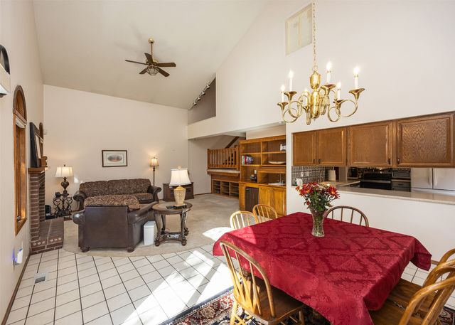 5918 Aspen Circle, Johnston, IA 50131