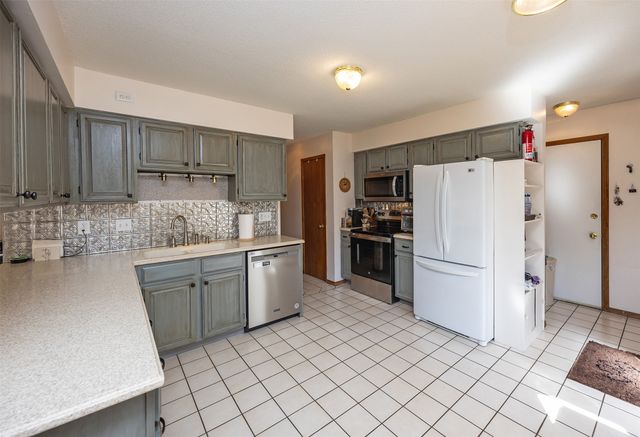 5918 Aspen Circle, Johnston, IA 50131