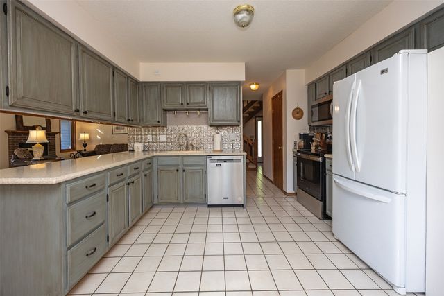 5918 Aspen Circle, Johnston, IA 50131