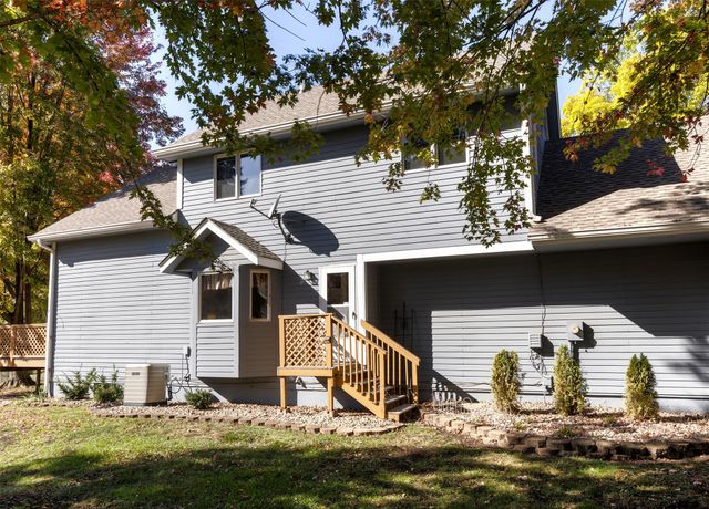 5918 Aspen Circle, Johnston, IA 50131