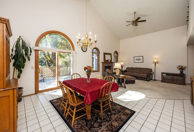 5918 Aspen Circle, Johnston, IA 50131