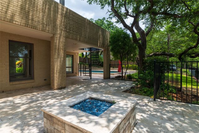 3505 Estates Drive, Dalworthington Gardens, TX 76016
