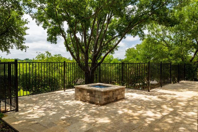 3505 Estates Drive, Dalworthington Gardens, TX 76016