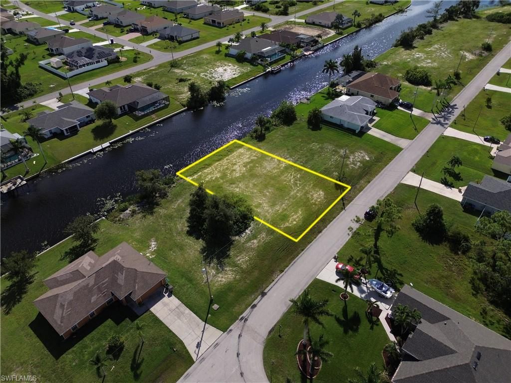 2436 SW 1st TER, CAPE CORAL, FL 33991 — photo 2