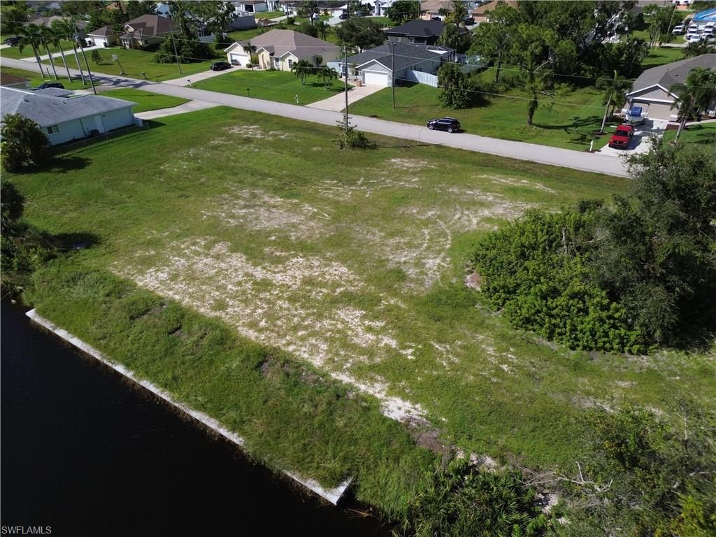 2436 SW 1st TER, CAPE CORAL, FL 33991 — photo 4