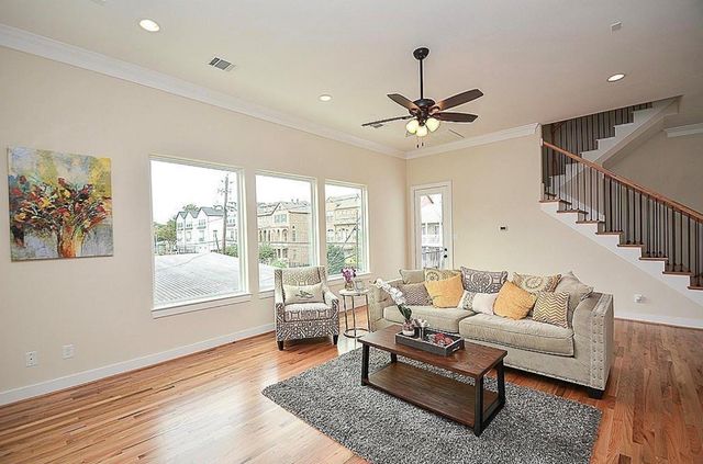 1548 W 23rd Street, Houston, TX 77008