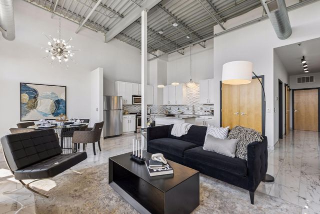 1701 Madison Street NE 404, Minneapolis, MN 55413