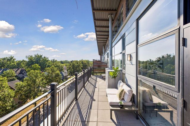 1701 Madison Street NE 404, Minneapolis, MN 55413