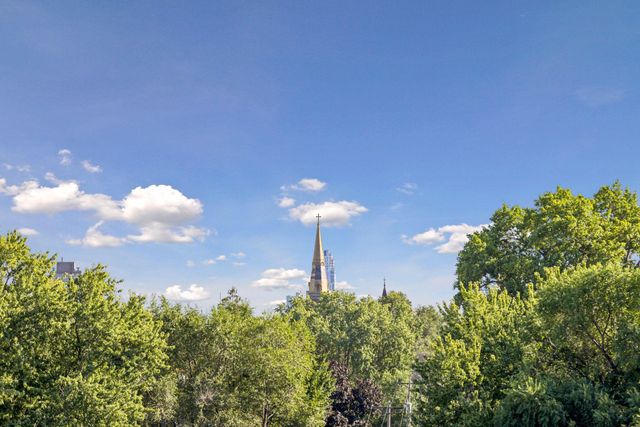 1701 Madison Street NE 404, Minneapolis, MN 55413