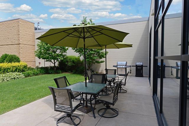 1701 Madison Street NE 404, Minneapolis, MN 55413
