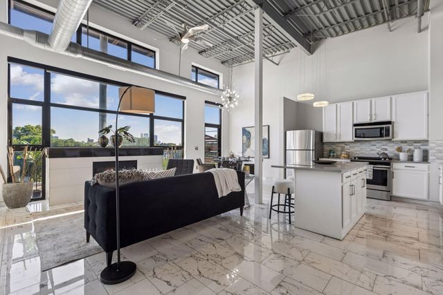 1701 Madison Street NE 404, Minneapolis, MN 55413