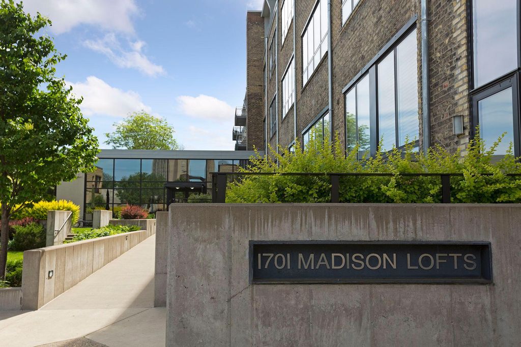 1701 Madison Street NE 404, Minneapolis, MN 55413 — photo 2