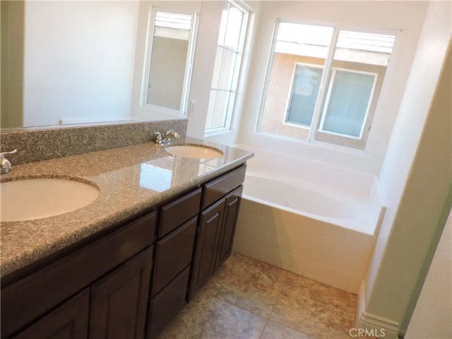 12445 Kelsey Street, Victorville, CA 92392