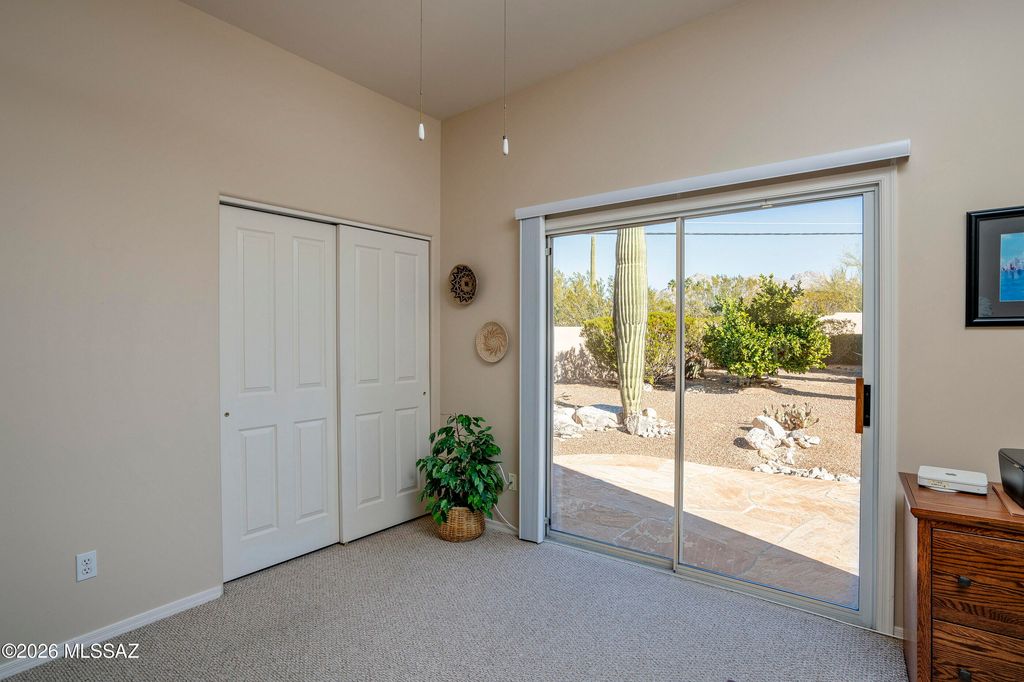 Image 28 of property listing at 715 W Panorama Road, Tucson, AZ 85704
