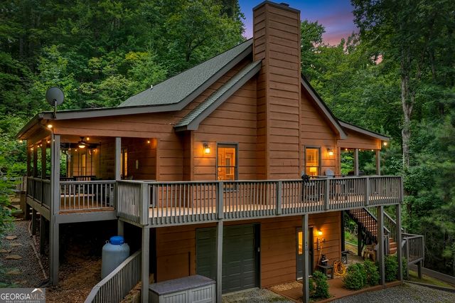 50 Kings Court, Ellijay, GA 30540