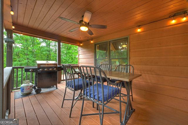 50 Kings Court, Ellijay, GA 30540