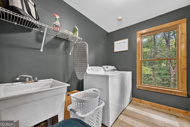 50 Kings Court, Ellijay, GA 30540